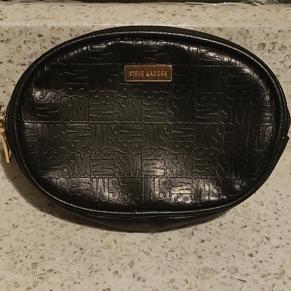 STEVE MADDEN Black Embossed Belt Bag